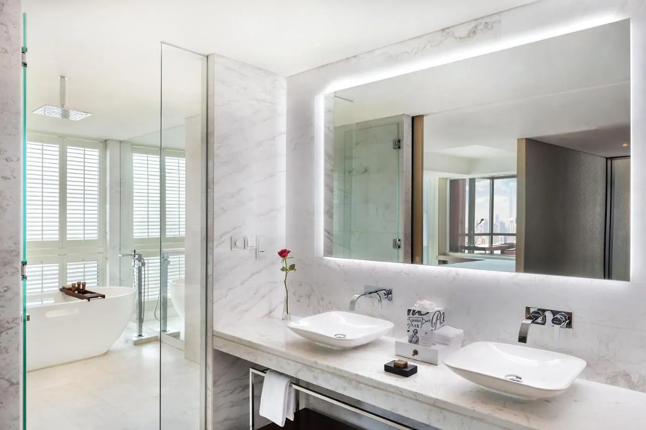 Paramount Hotel Dubai 5*,